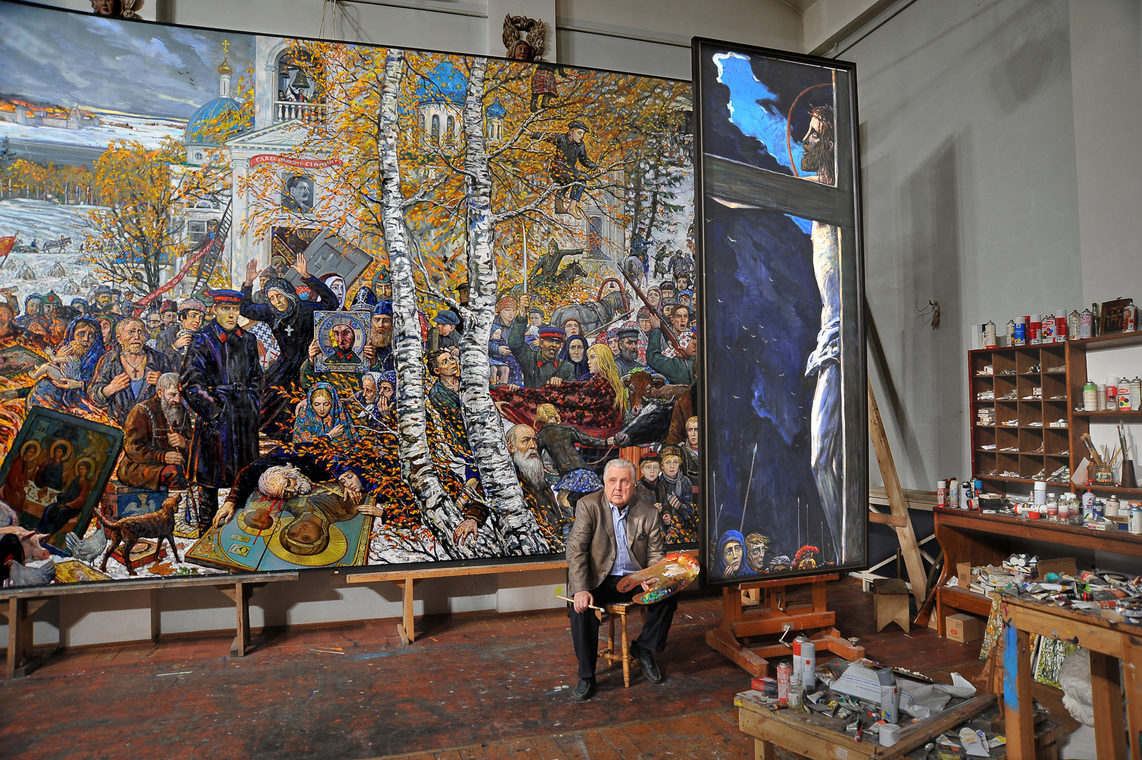 И.С. Глазунов в мастерской после завершения картины «Раскулачивание»