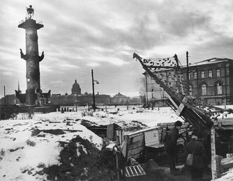 В блокадном Ленинграде. Зима 